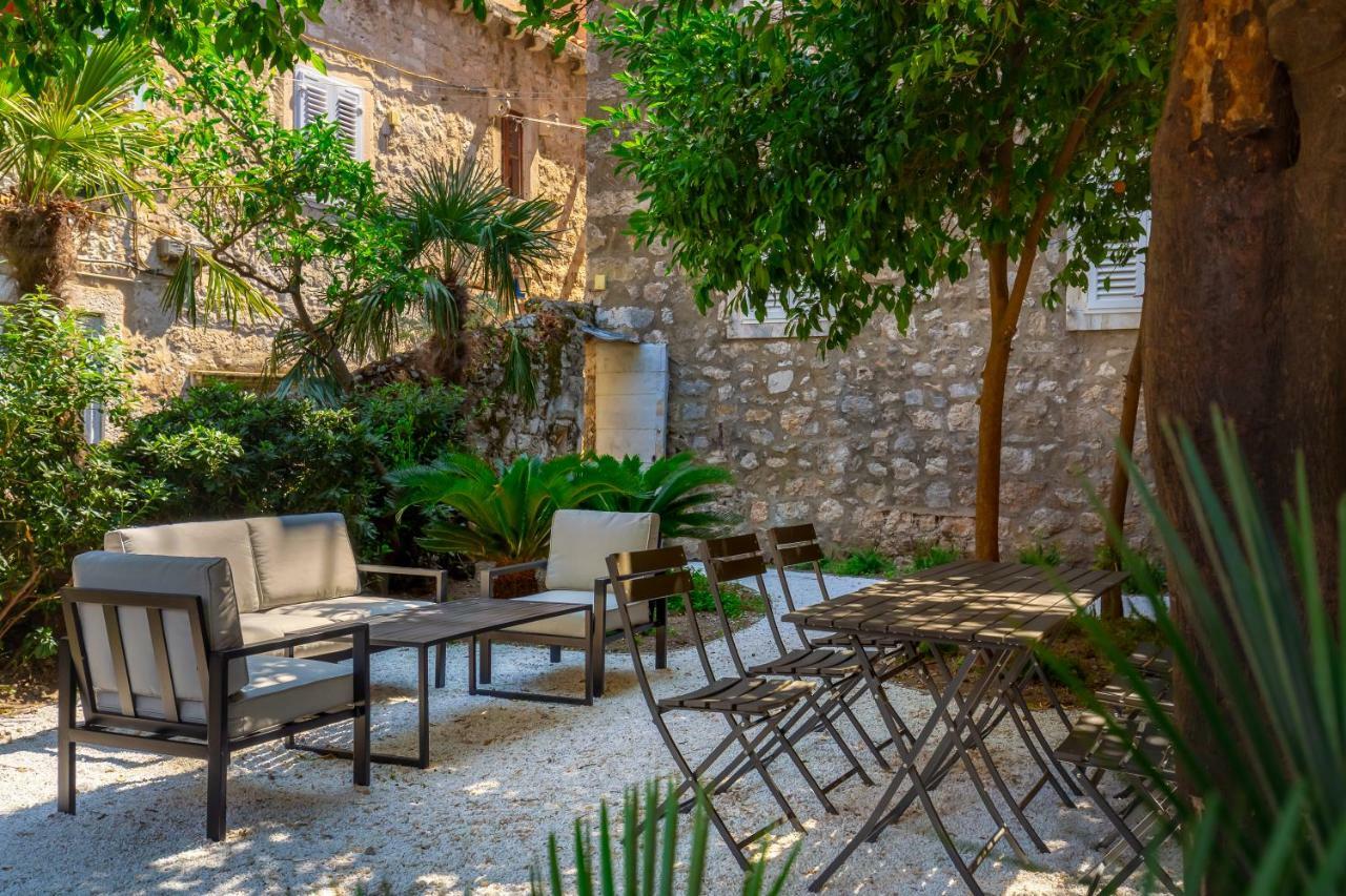Vila Old Town House With Floor Heating & Lush Private Garden Dubrovník Exteriér fotografie