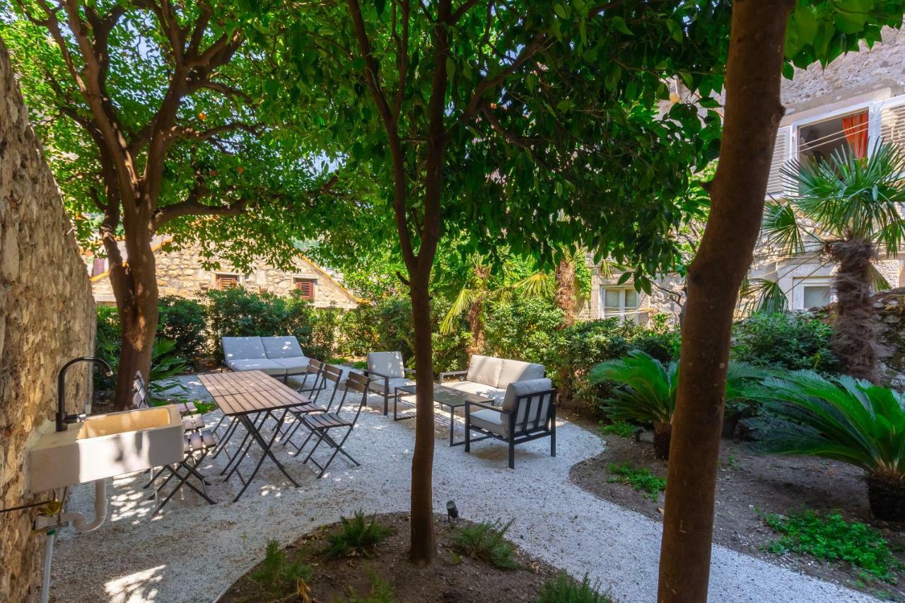 Vila Old Town House With Floor Heating & Lush Private Garden Dubrovník Exteriér fotografie